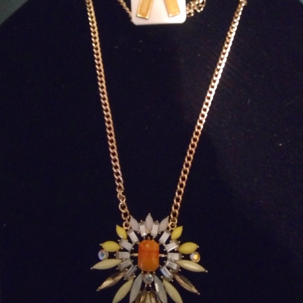 Gold Plated three colored Stone Necklace Set